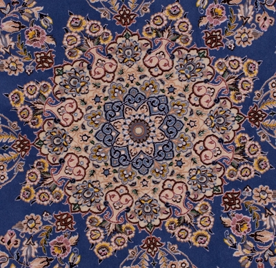 تصویر فرش دستباف نایین دایره ۱/۵ متری ۹لا پشم و ابریشم طرح لچک ترنج آبی